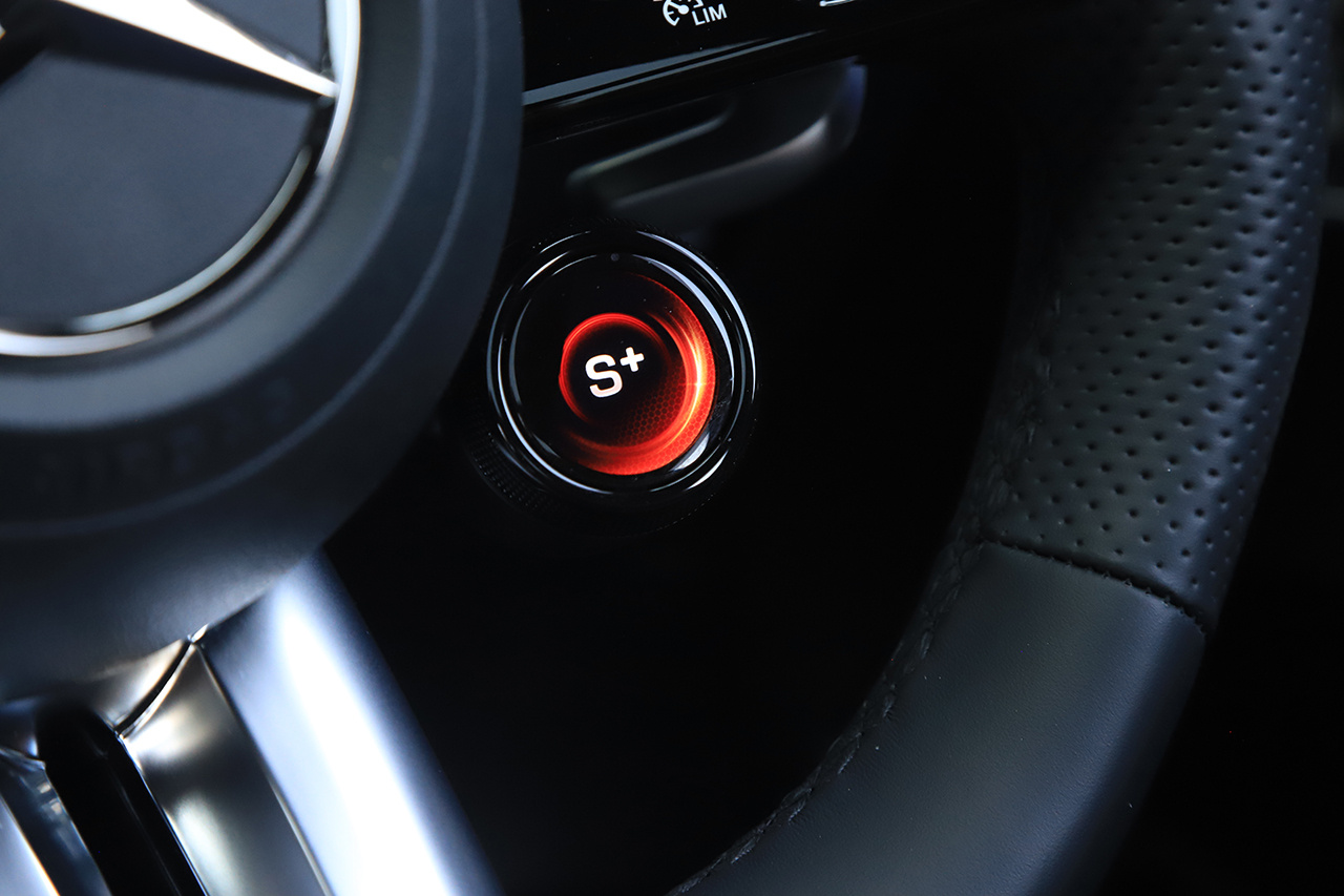 2024 Mercedes-AMG glc-class null
