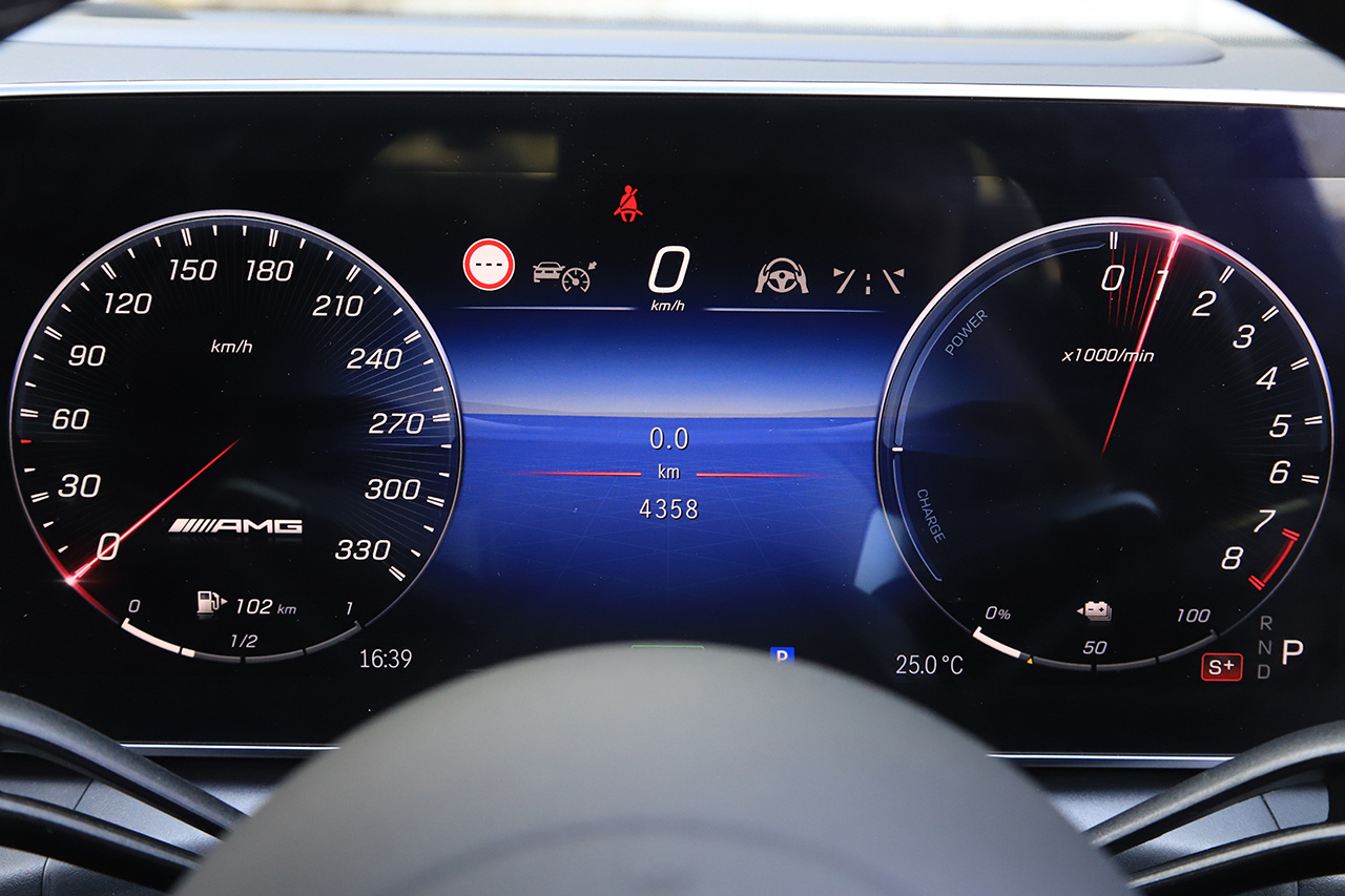 2024 Mercedes-AMG glc-class null