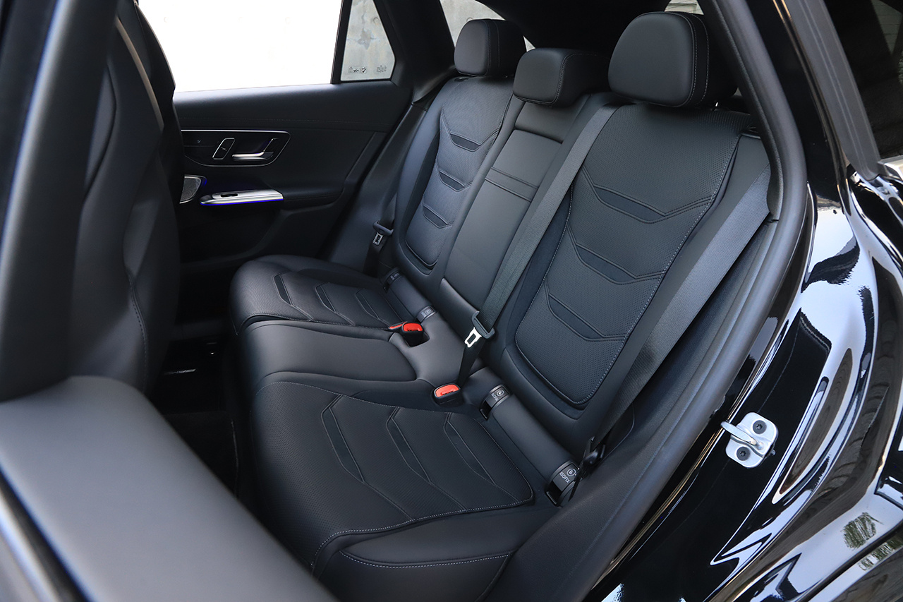 2024 Mercedes-AMG glc-class null