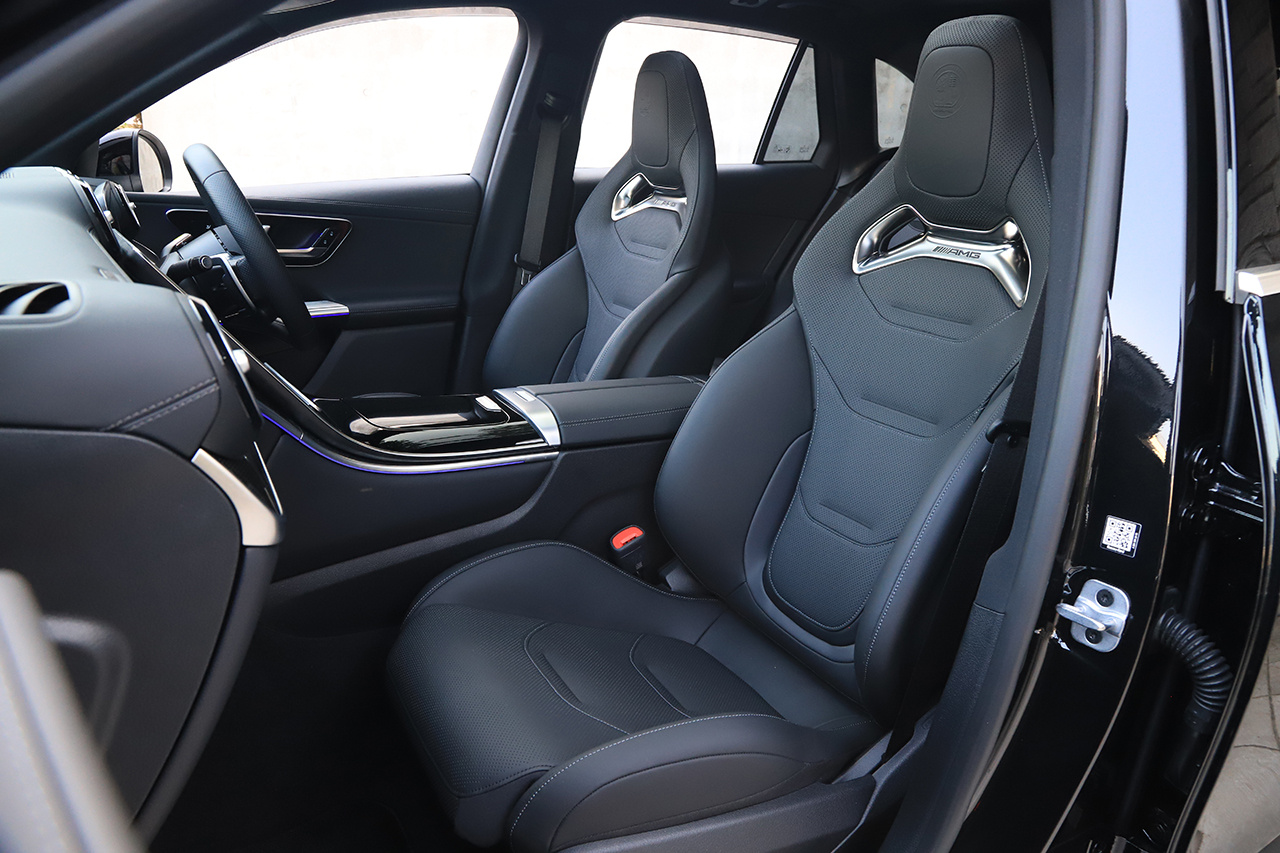 2024 Mercedes-AMG glc-class null