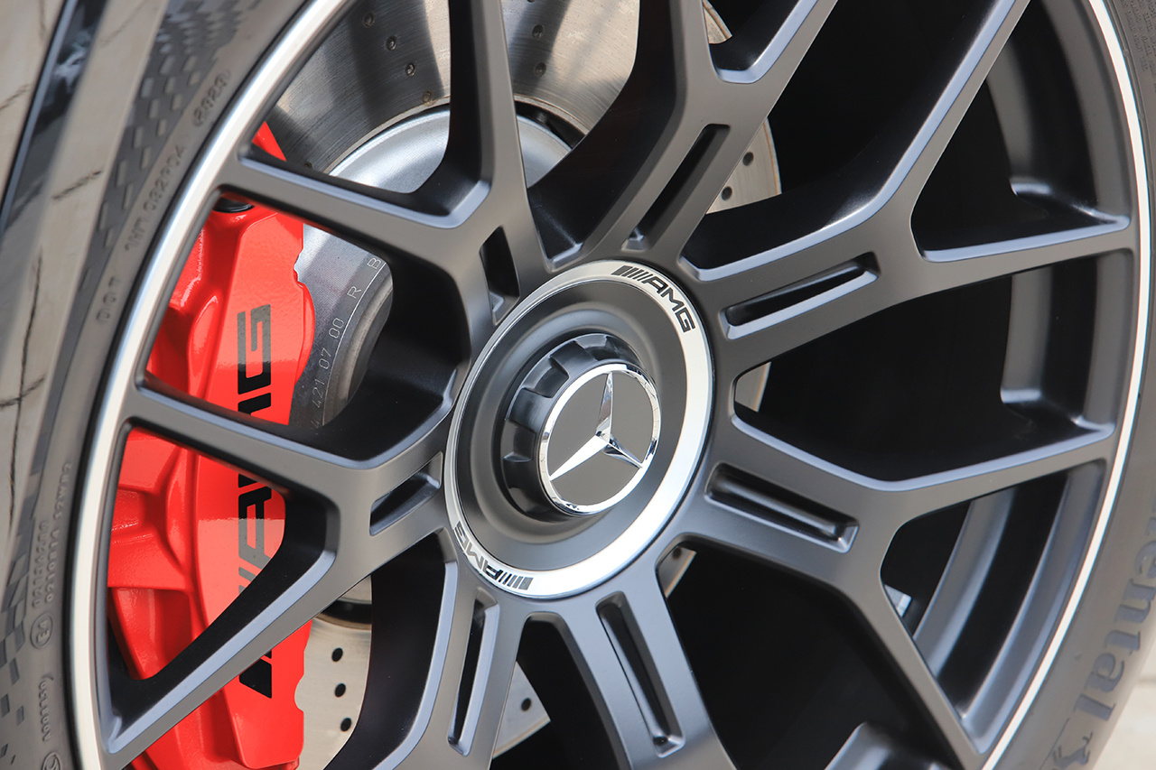 2024 Mercedes-AMG glc-class null