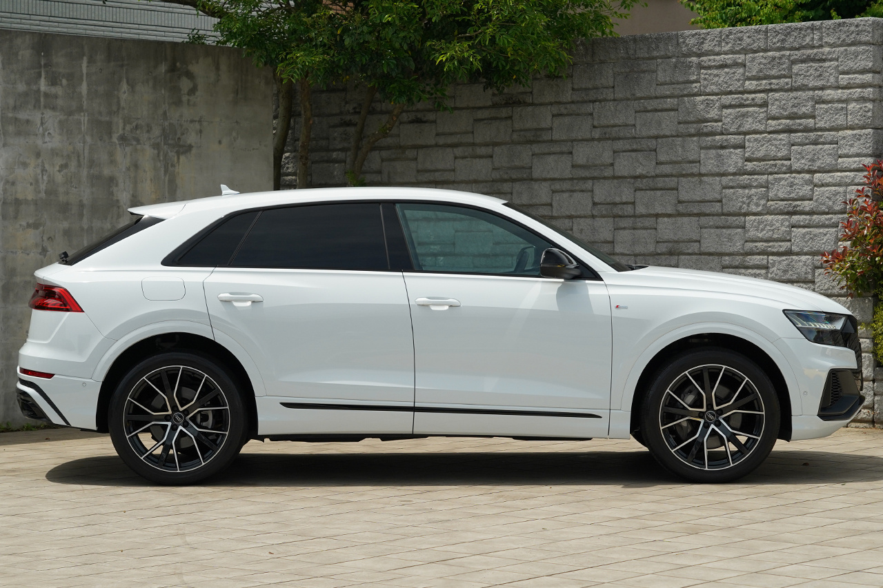 2022 Audi Q8 