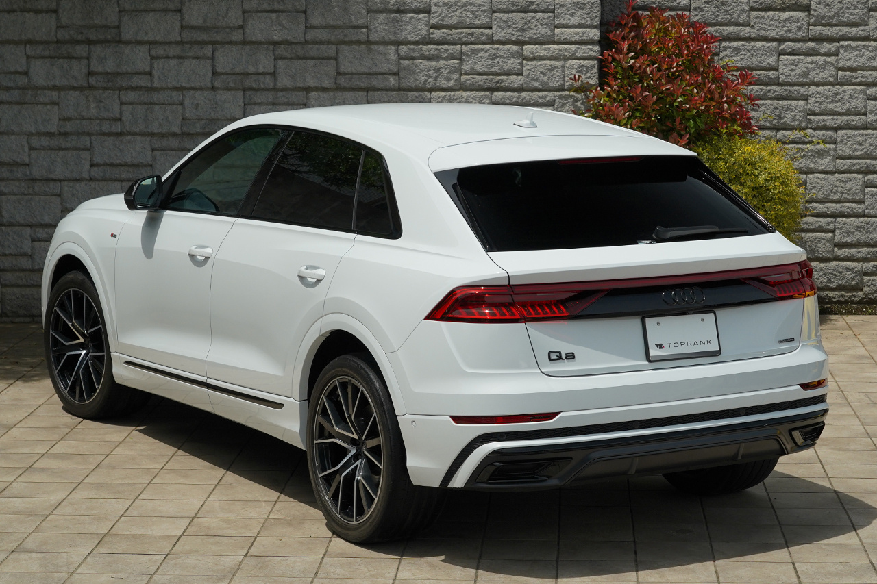 2022 Audi Q8 