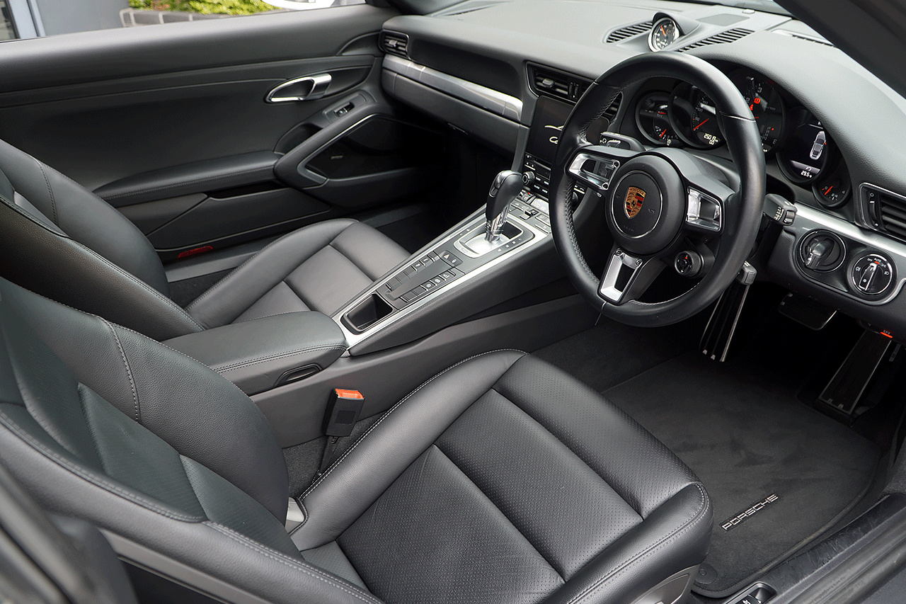 2017 Porsche 911 