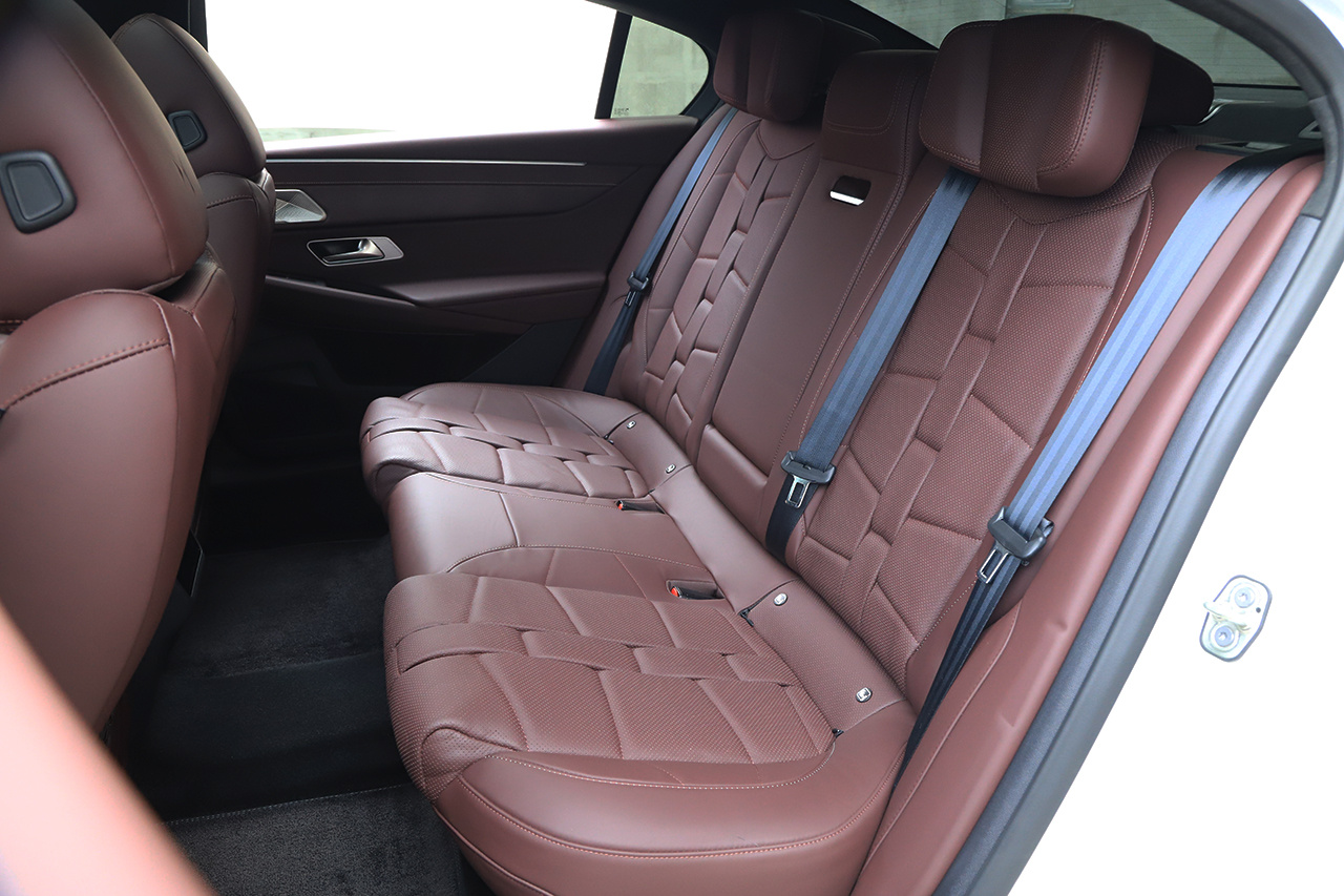 2024 DS AUTOMOBILES DS9 null