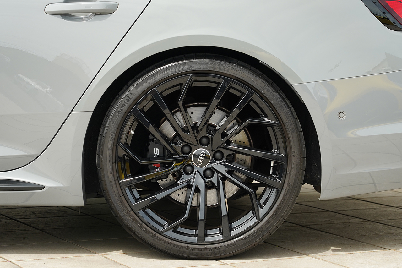 2023 Audi RS4 AVANT 