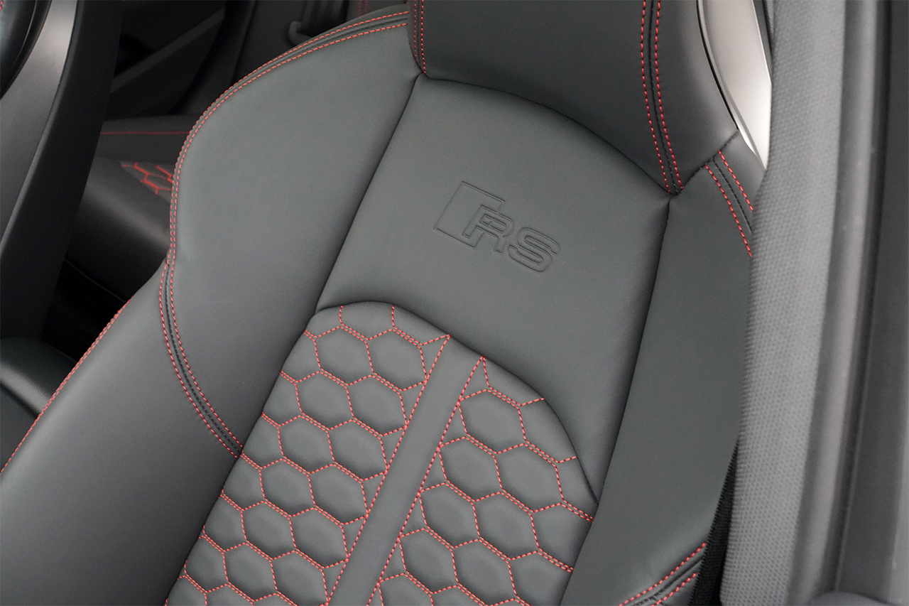 2023 Audi RS4 AVANT 