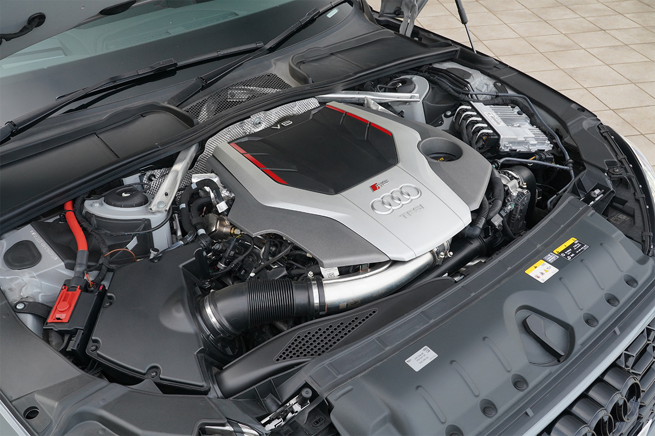 2023 Audi RS4 AVANT 