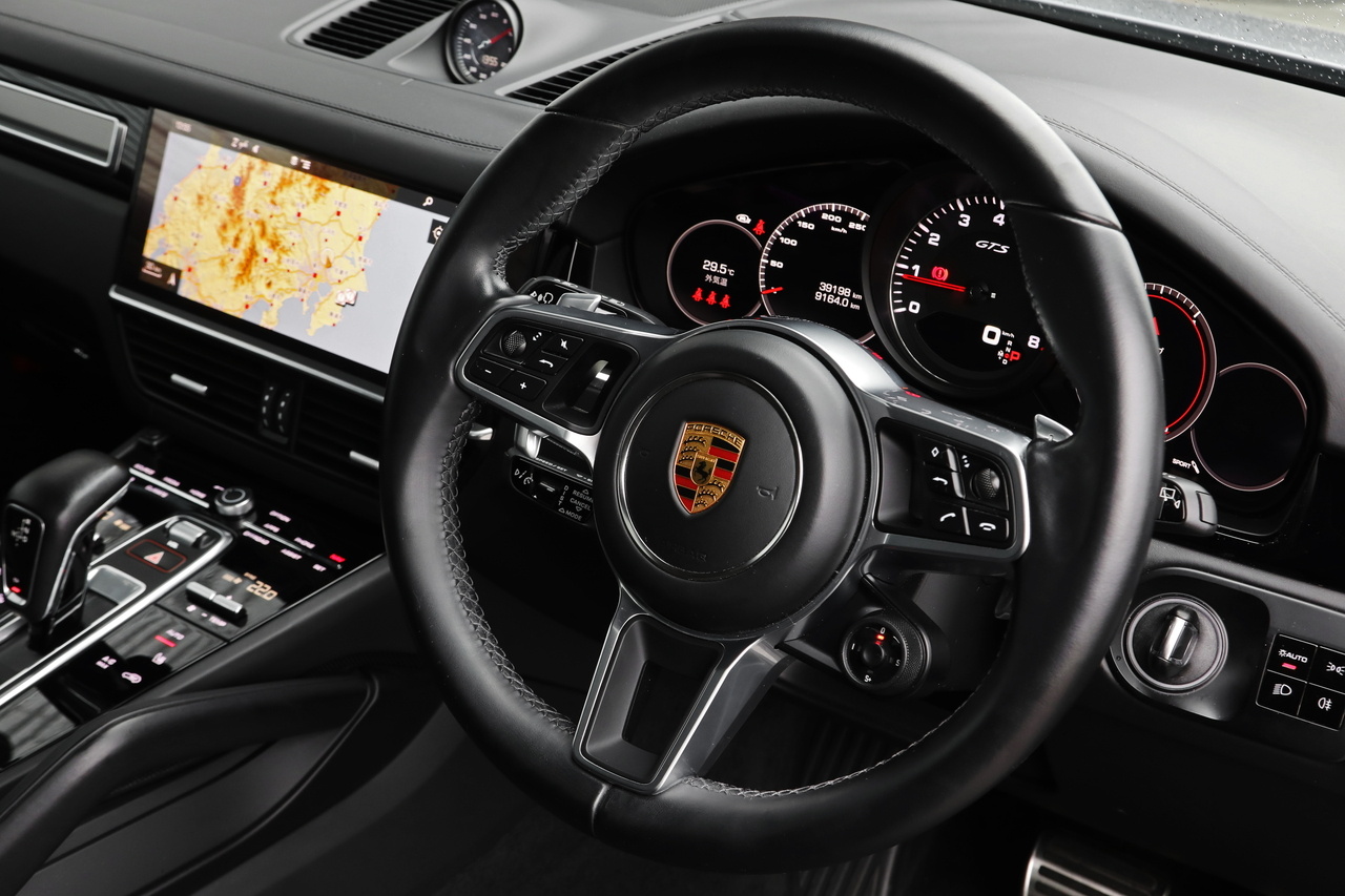 2021 Porsche CAYENNE null