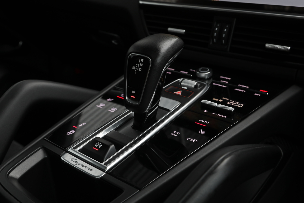 2021 Porsche CAYENNE null