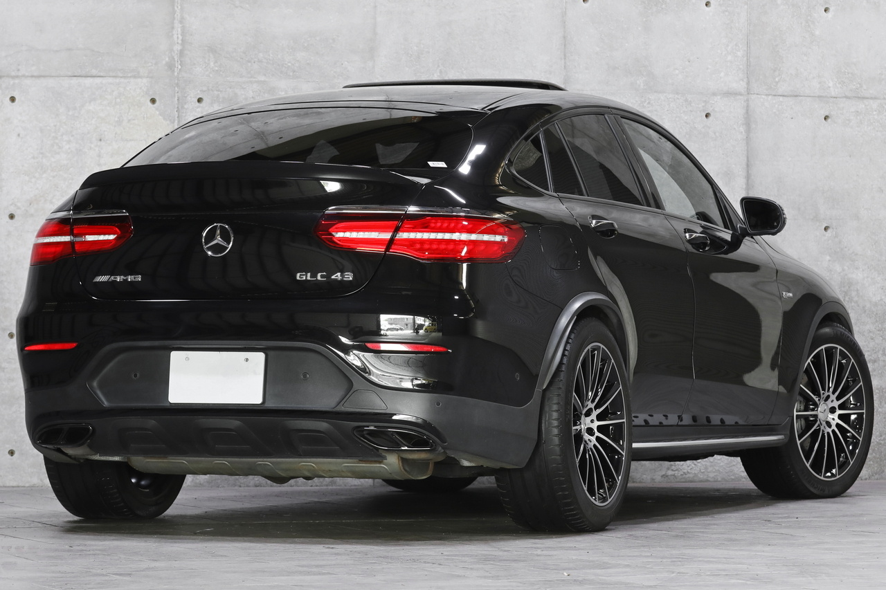 2018 Mercedes-AMG glc-class null