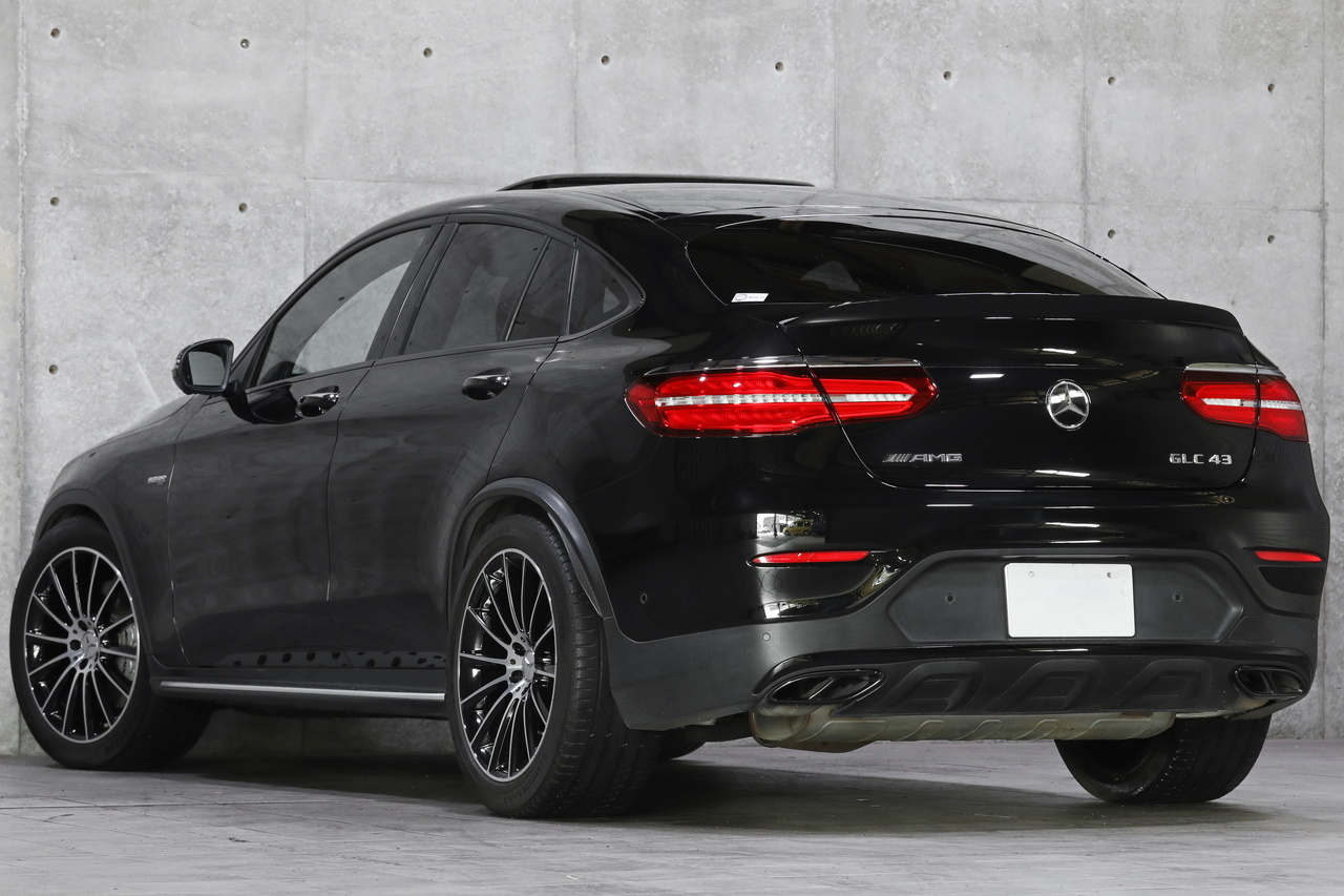2018 Mercedes-AMG glc-class null