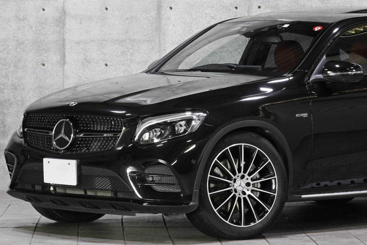 2018 Mercedes-AMG glc-class null
