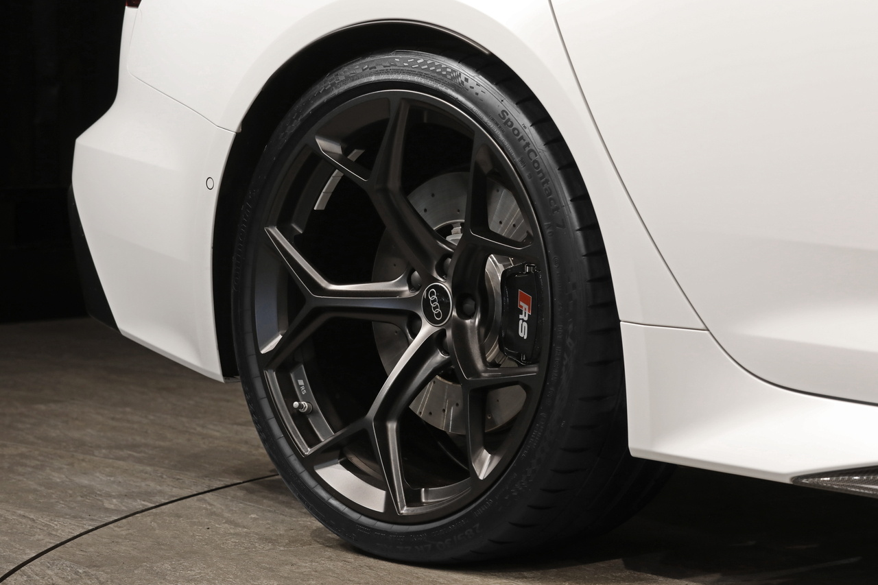2024 Audi RS6 AVANT null