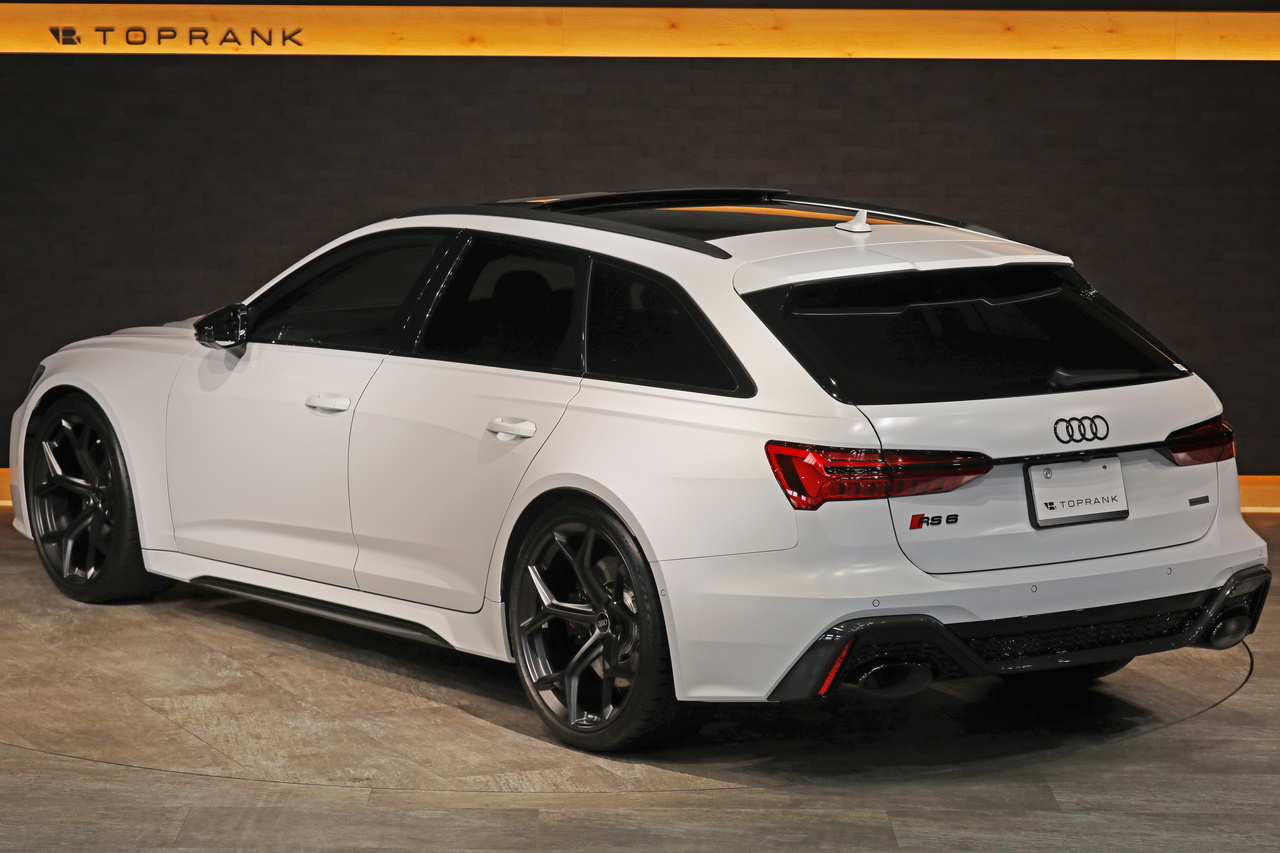 2024 Audi RS6 AVANT null