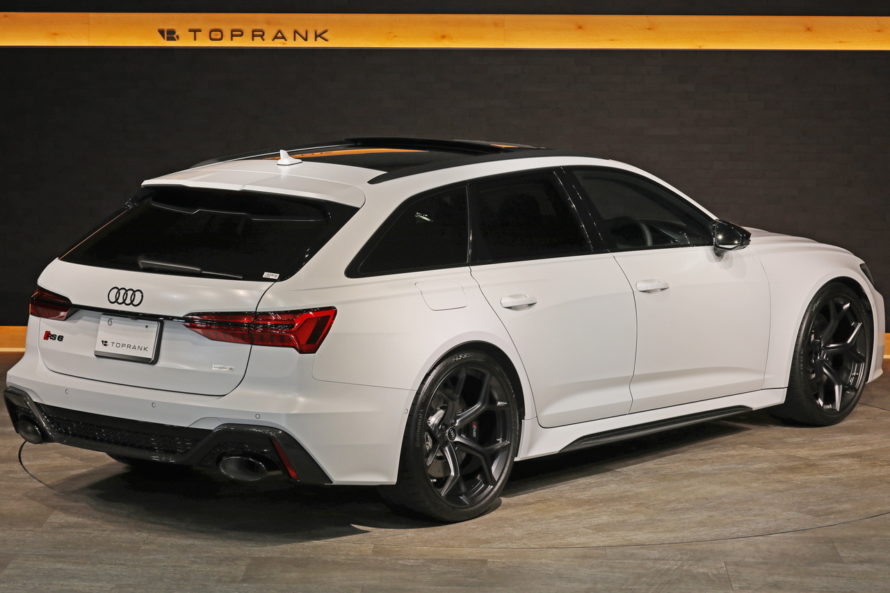 2024 Audi RS6 AVANT null