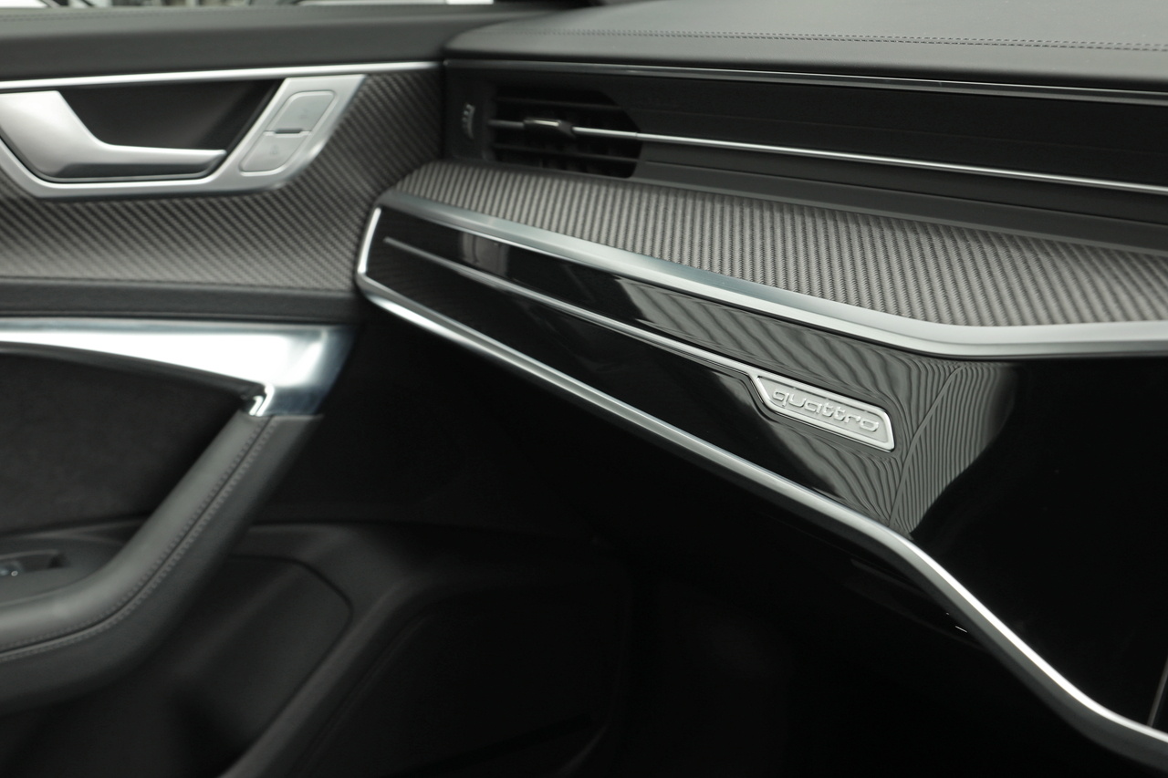 2024 Audi RS6 AVANT null