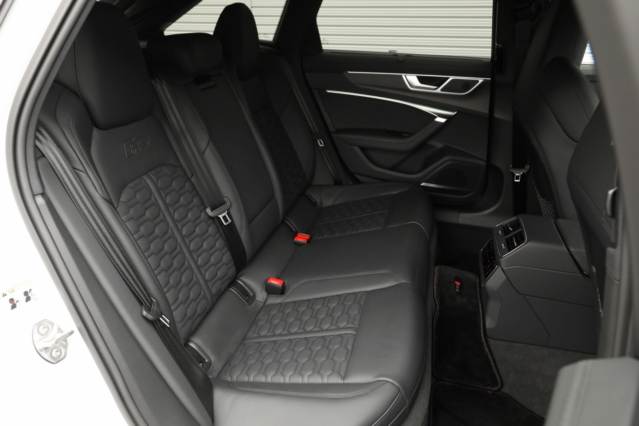 2024 Audi RS6 AVANT null