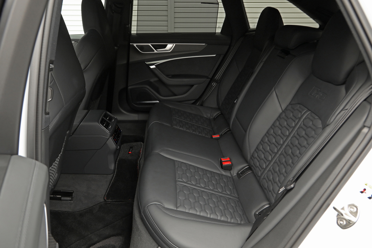2024 Audi RS6 AVANT null