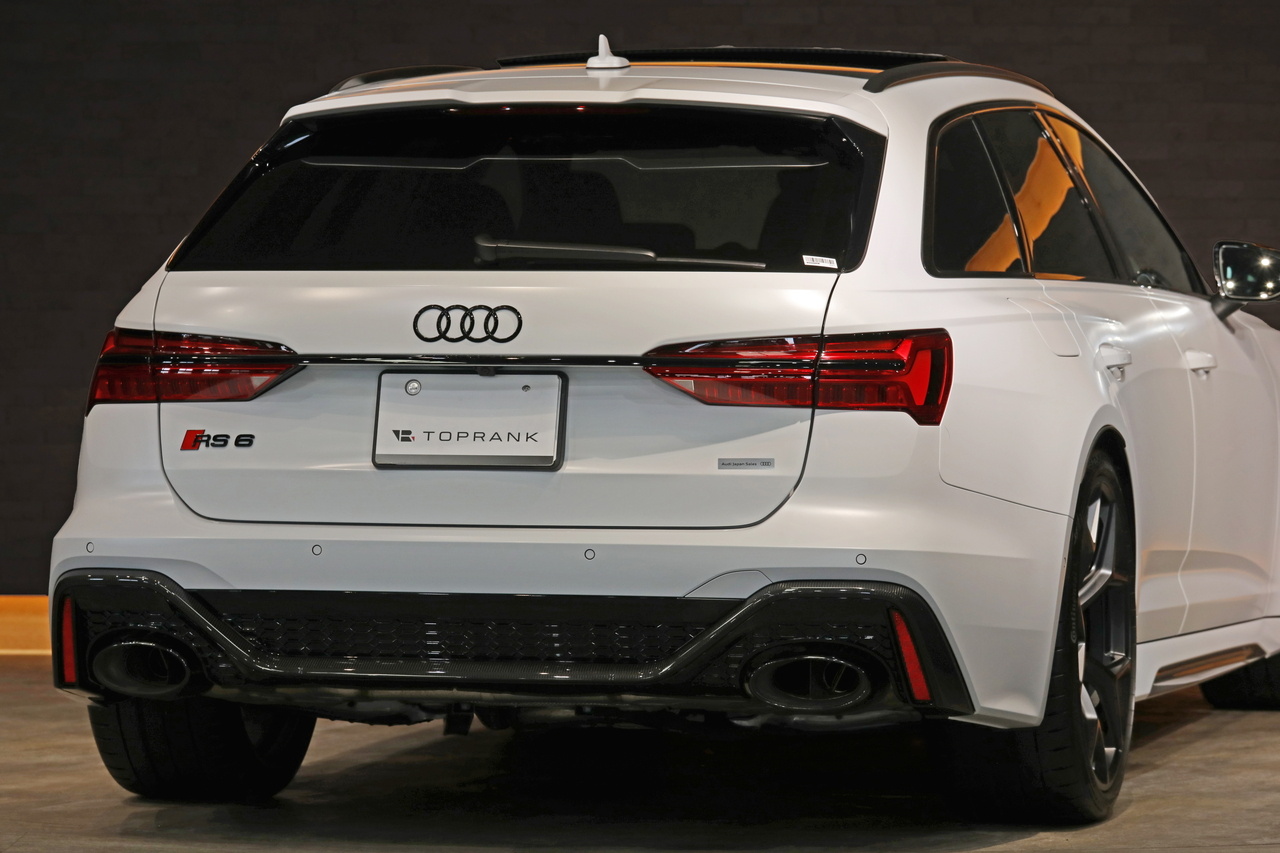 2024 Audi RS6 AVANT null