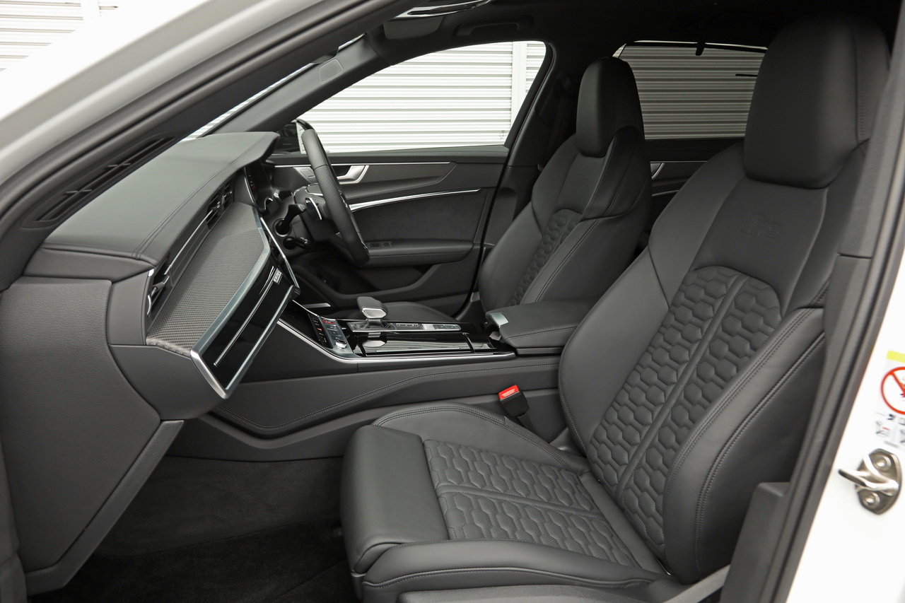2024 Audi RS6 AVANT null