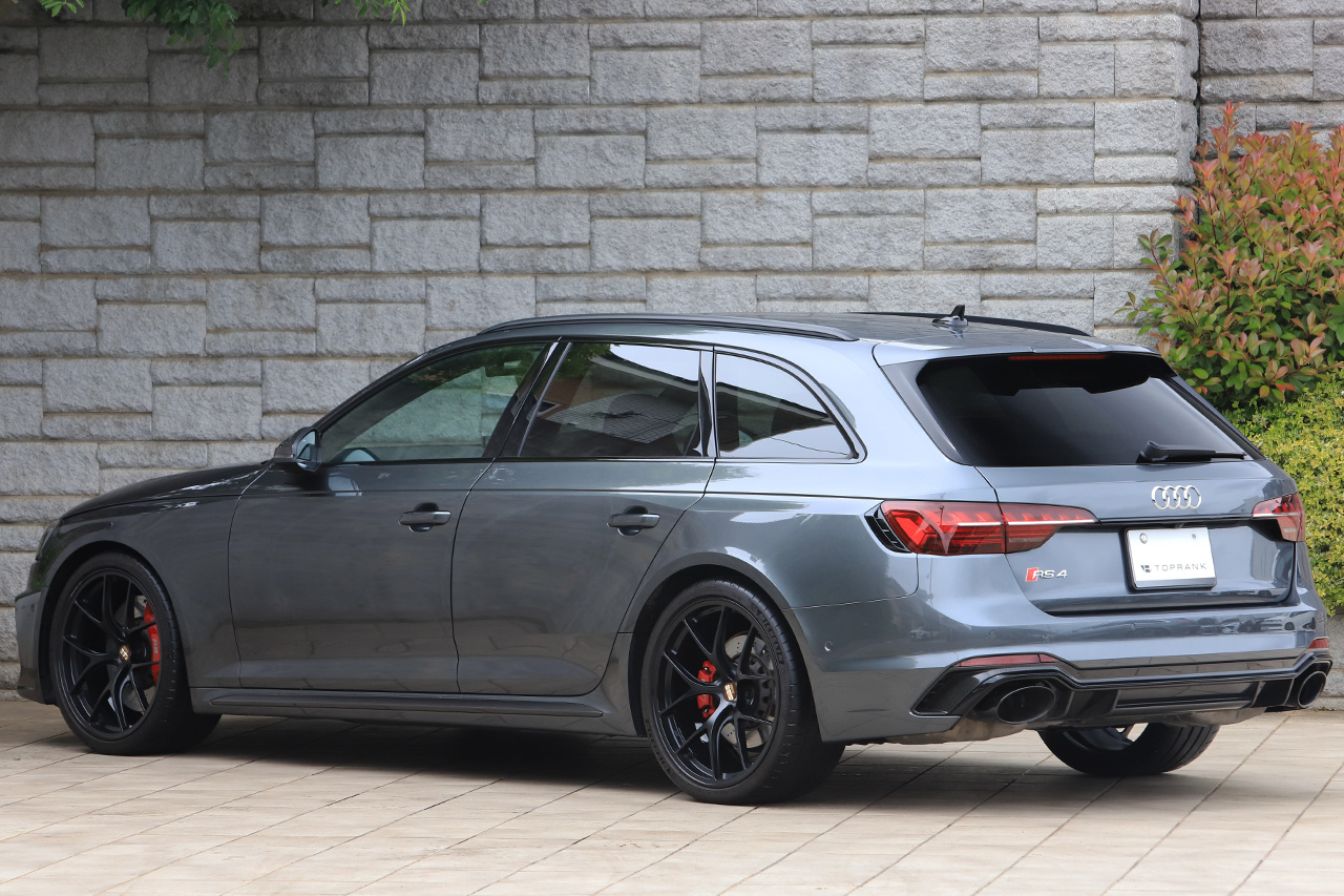 2021 Audi RS4 AVANT null