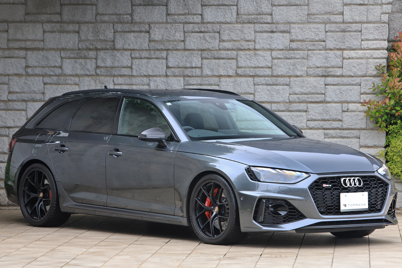 2021 Audi RS4 AVANT null