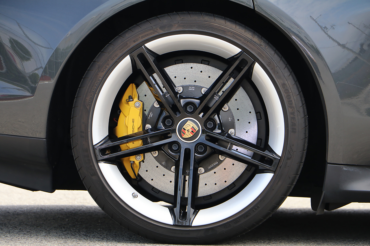 2021 Porsche Taycan 