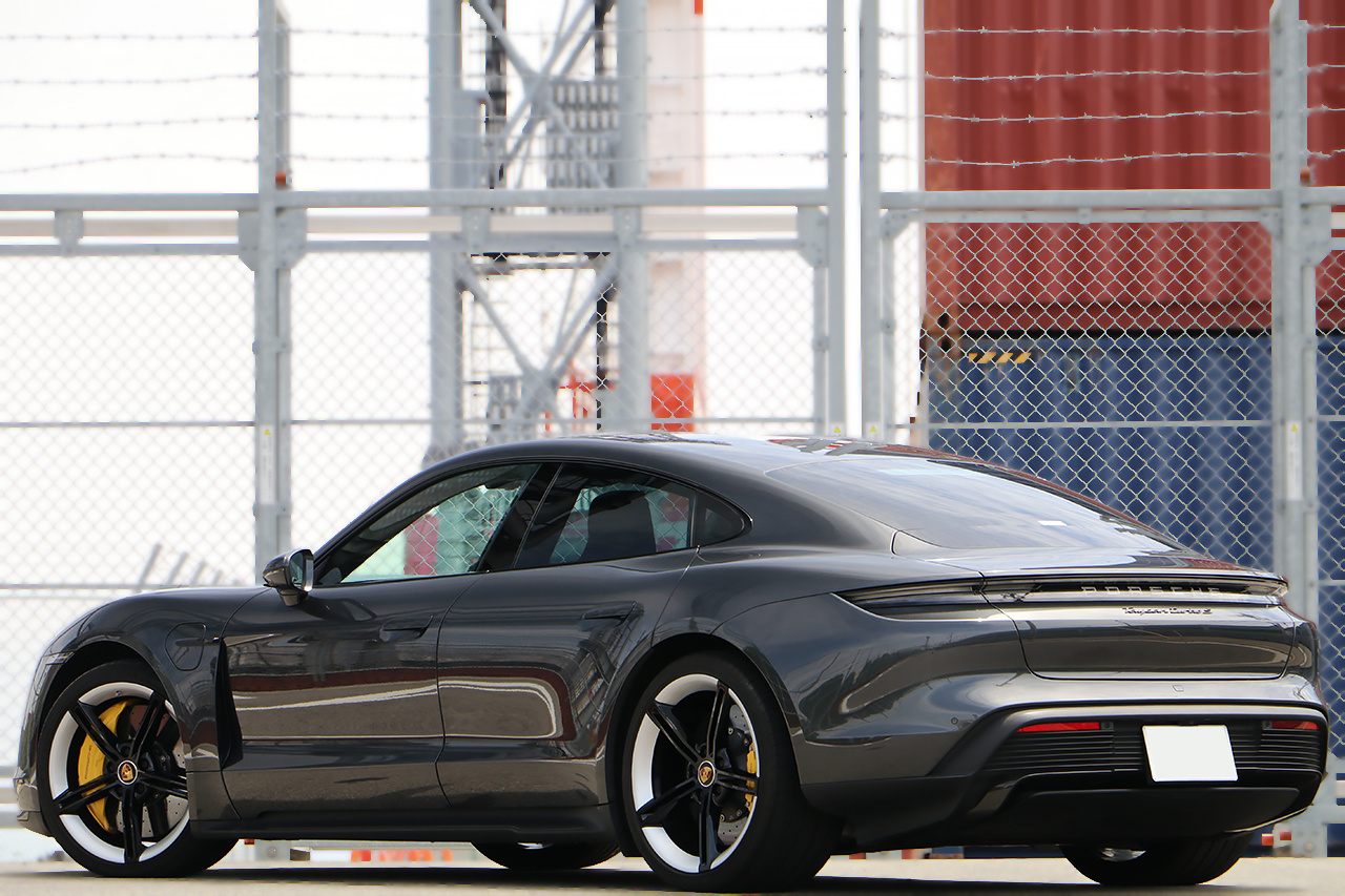 2021 Porsche Taycan 