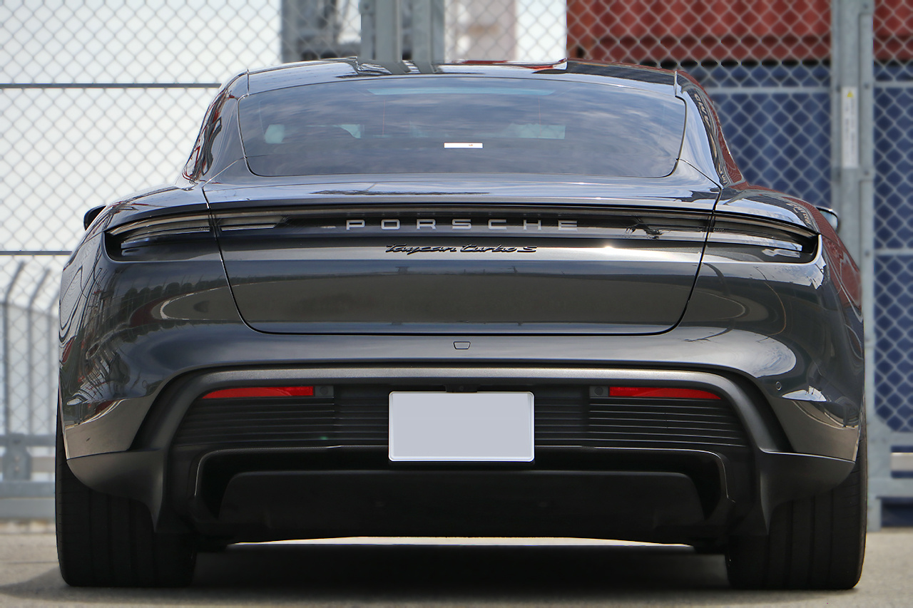 2021 Porsche Taycan 