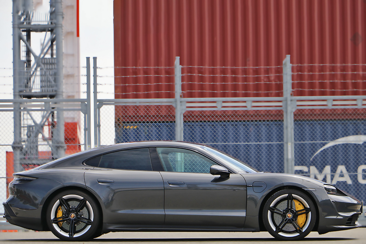 2021 Porsche Taycan 