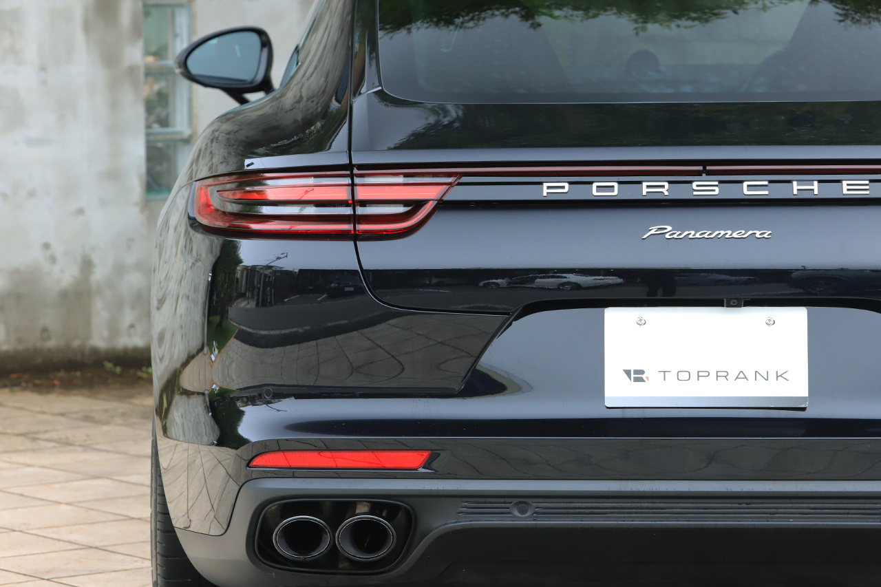 2020 Porsche PANAMERA 