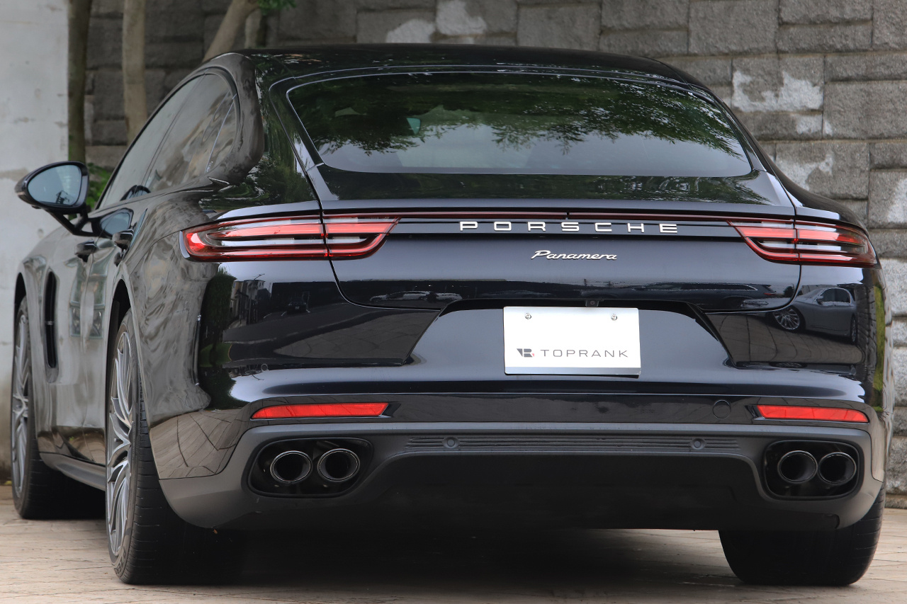 2020 Porsche PANAMERA 