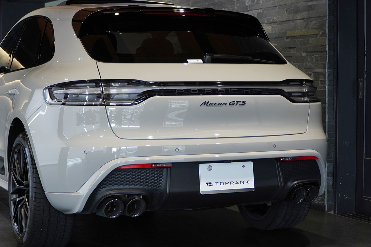 2022 Porsche MACAN null