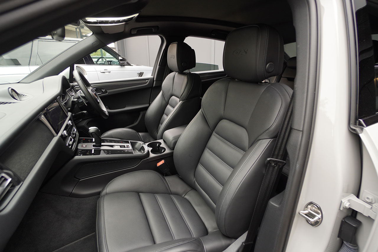 2022 Porsche MACAN null