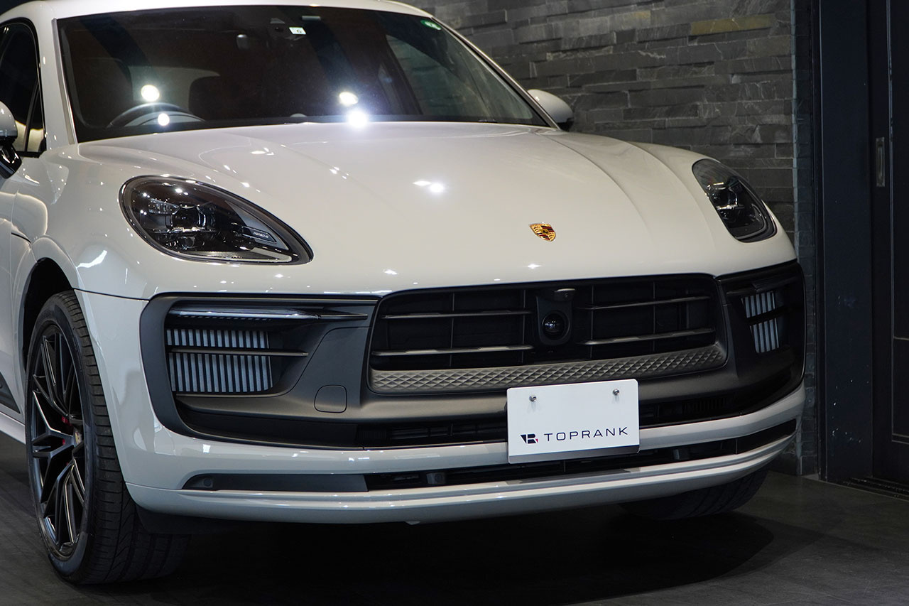 2022 Porsche MACAN null