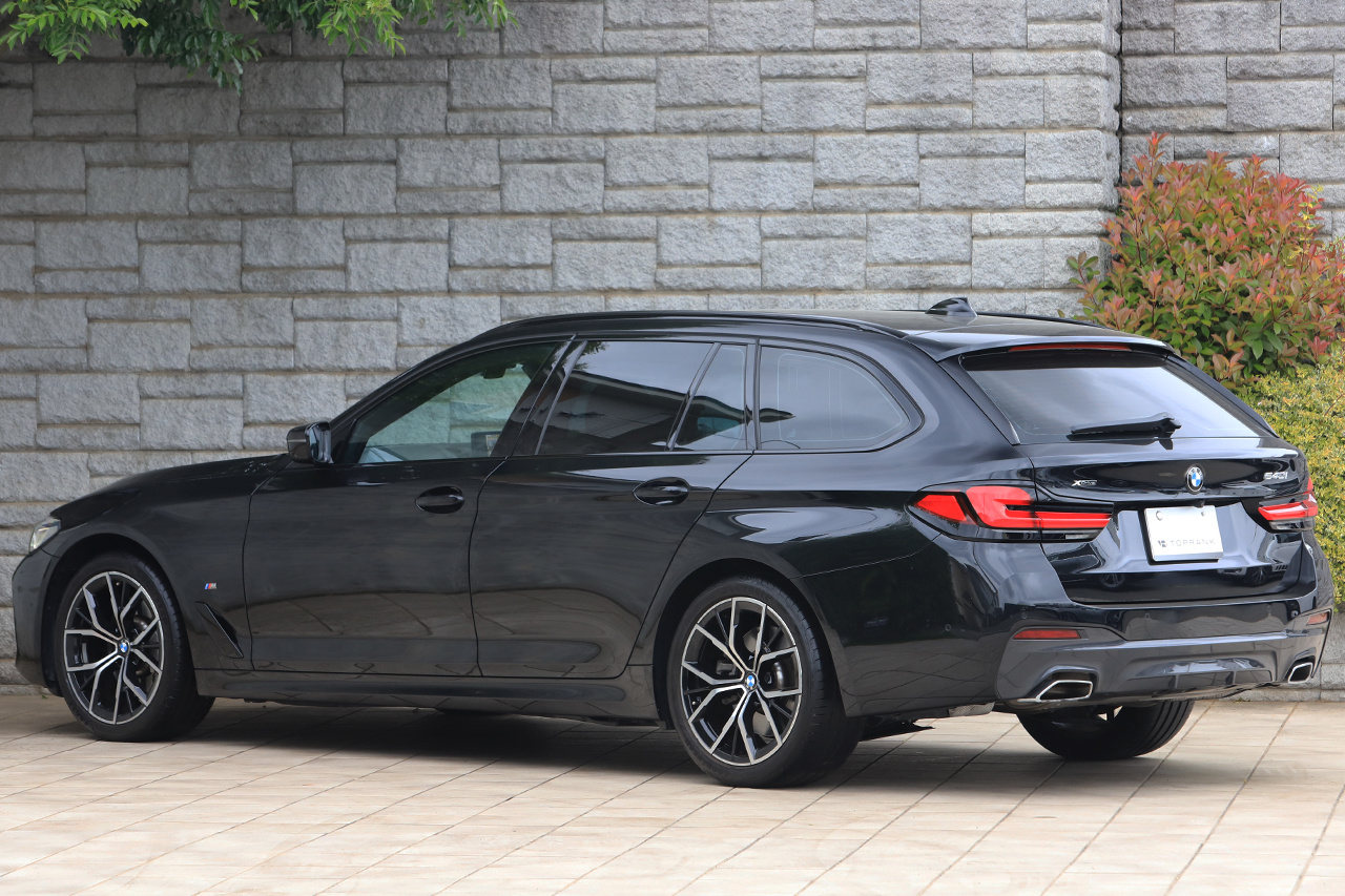 2023 BMW 5 SERIES null