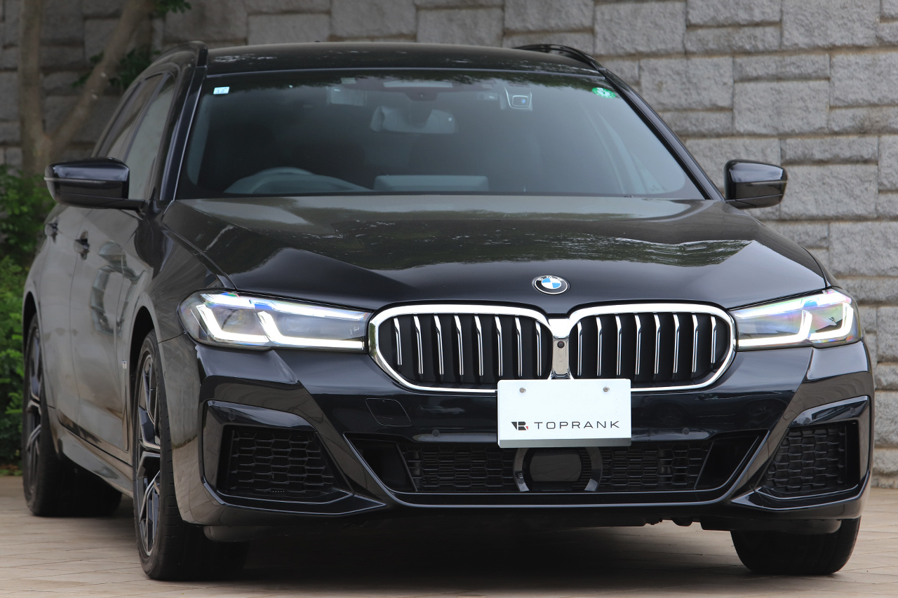 2023 BMW 5 SERIES null