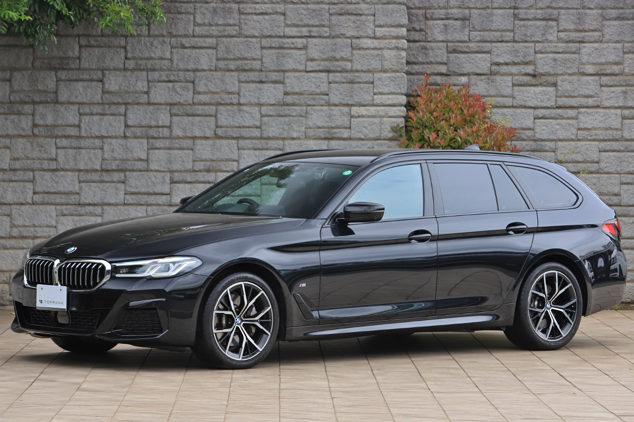 2023 BMW 5 SERIES null