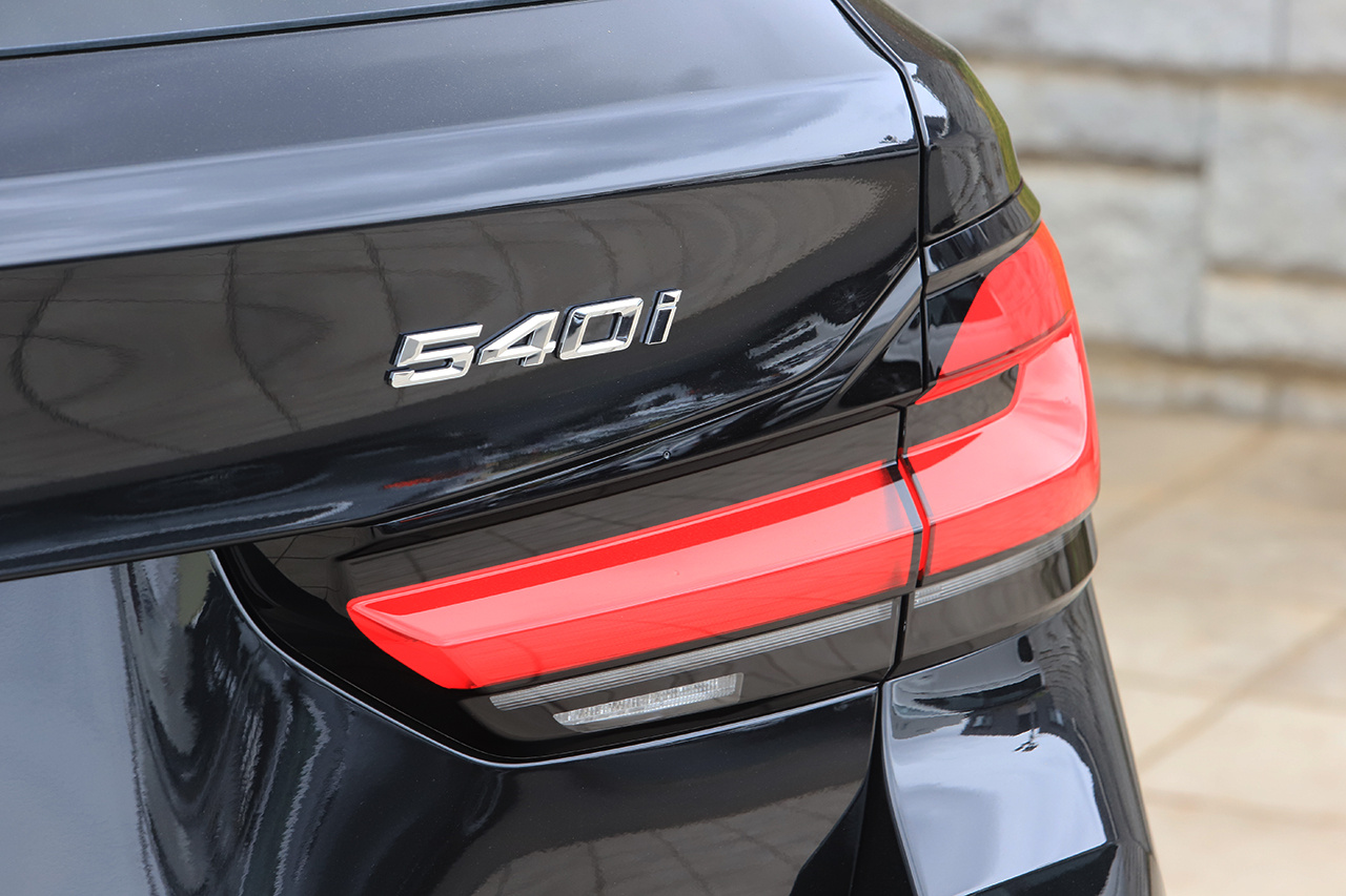 2023 BMW 5 SERIES null