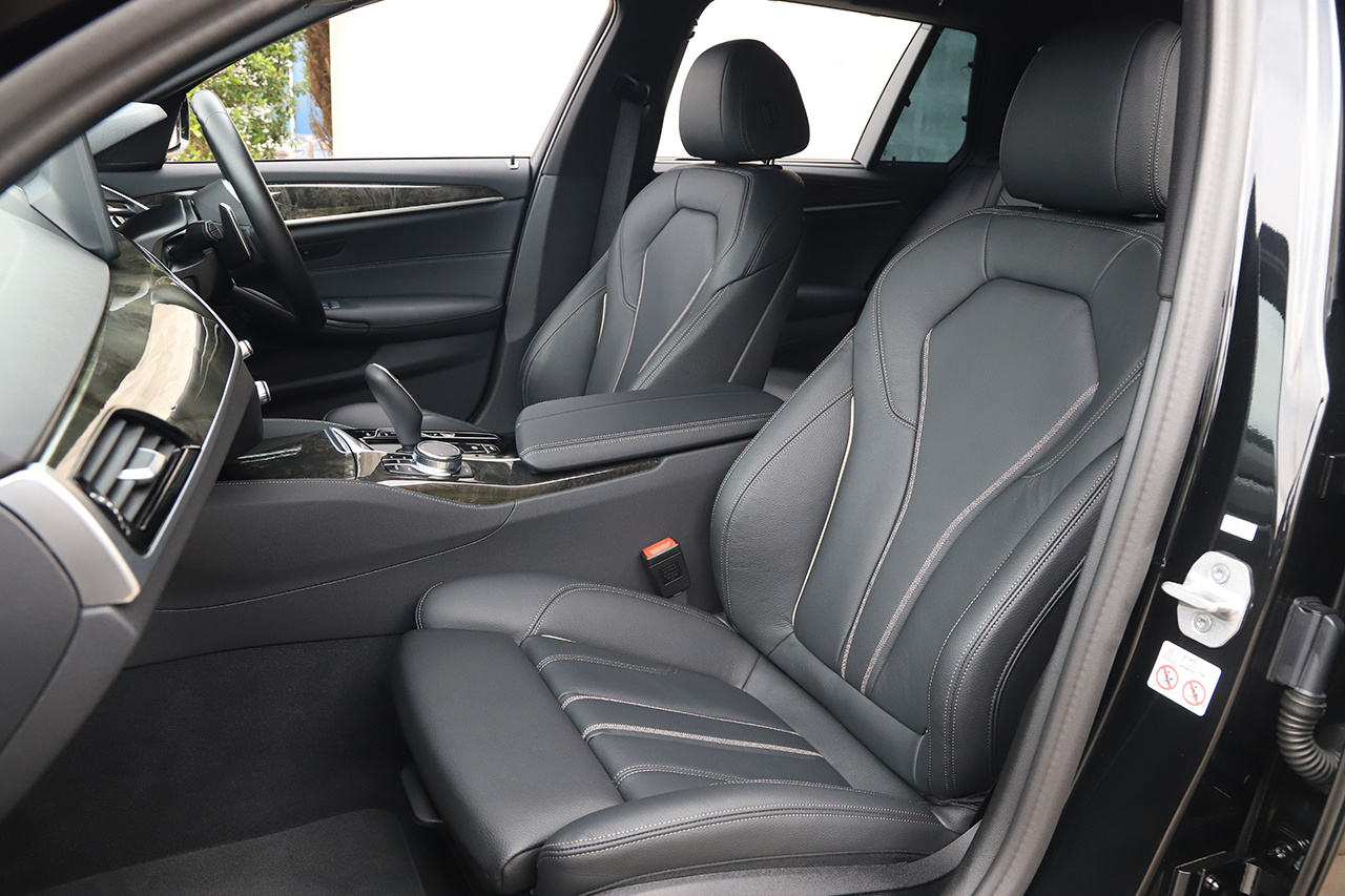 2023 BMW 5 SERIES null