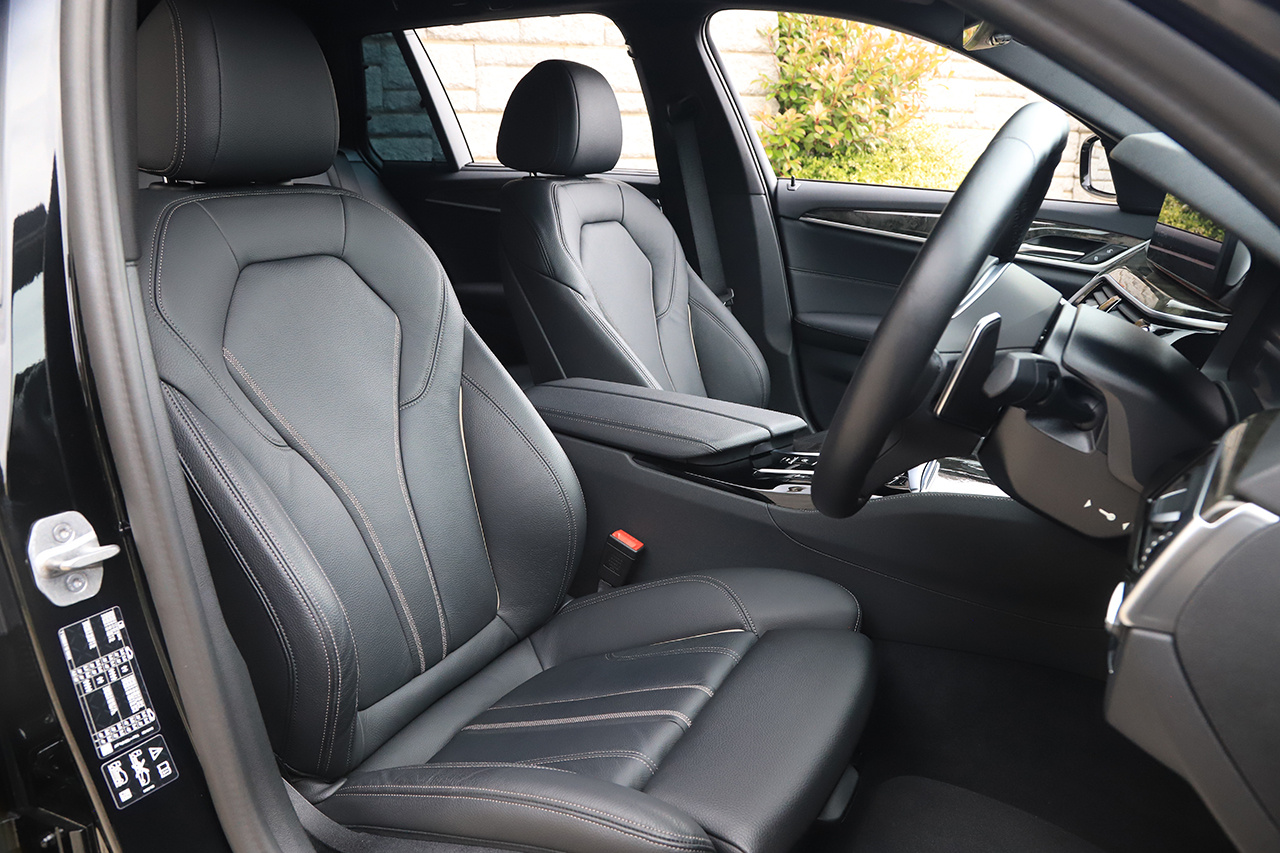 2023 BMW 5 SERIES null
