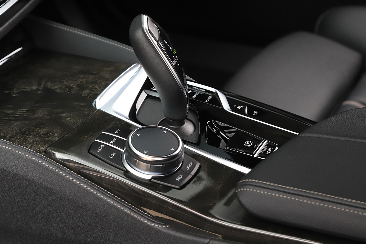 2023 BMW 5 SERIES null