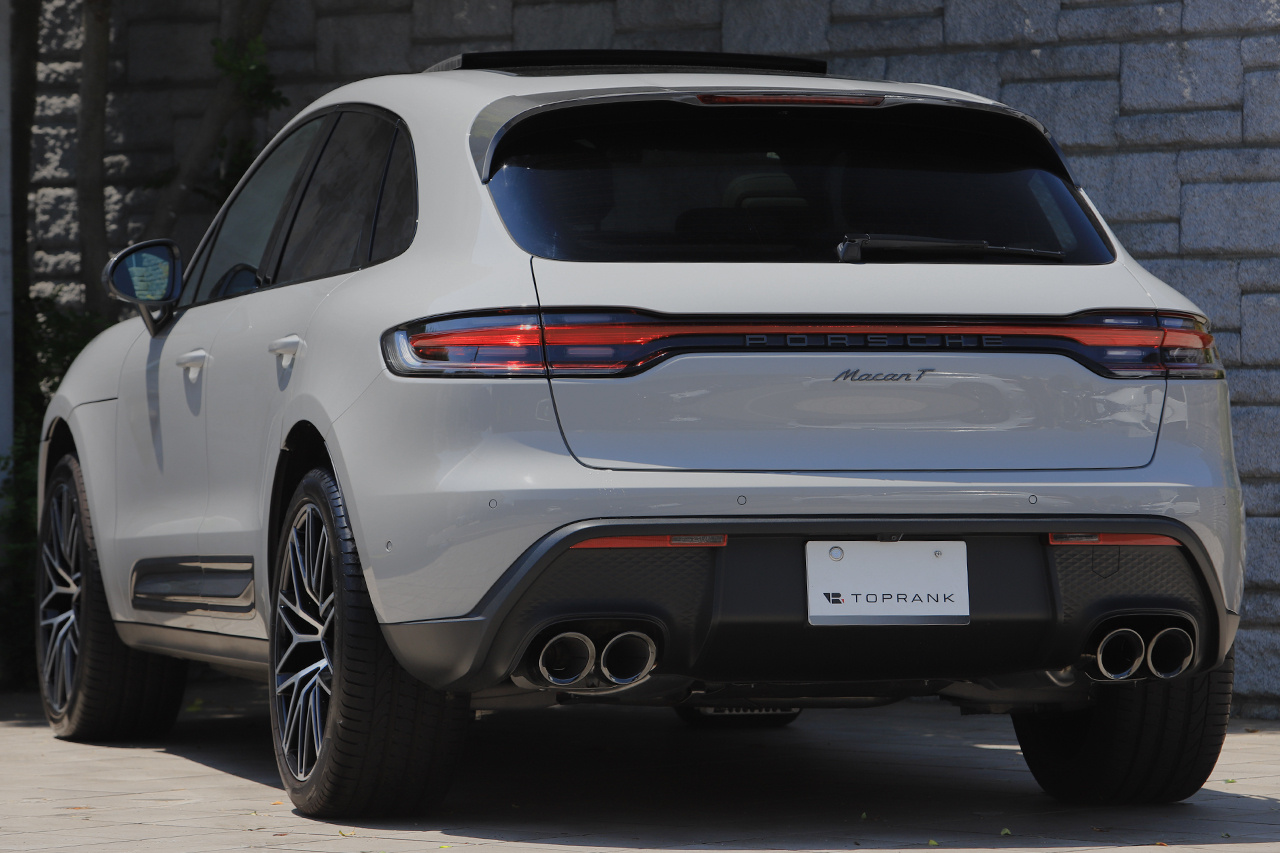 2024 Porsche MACAN null