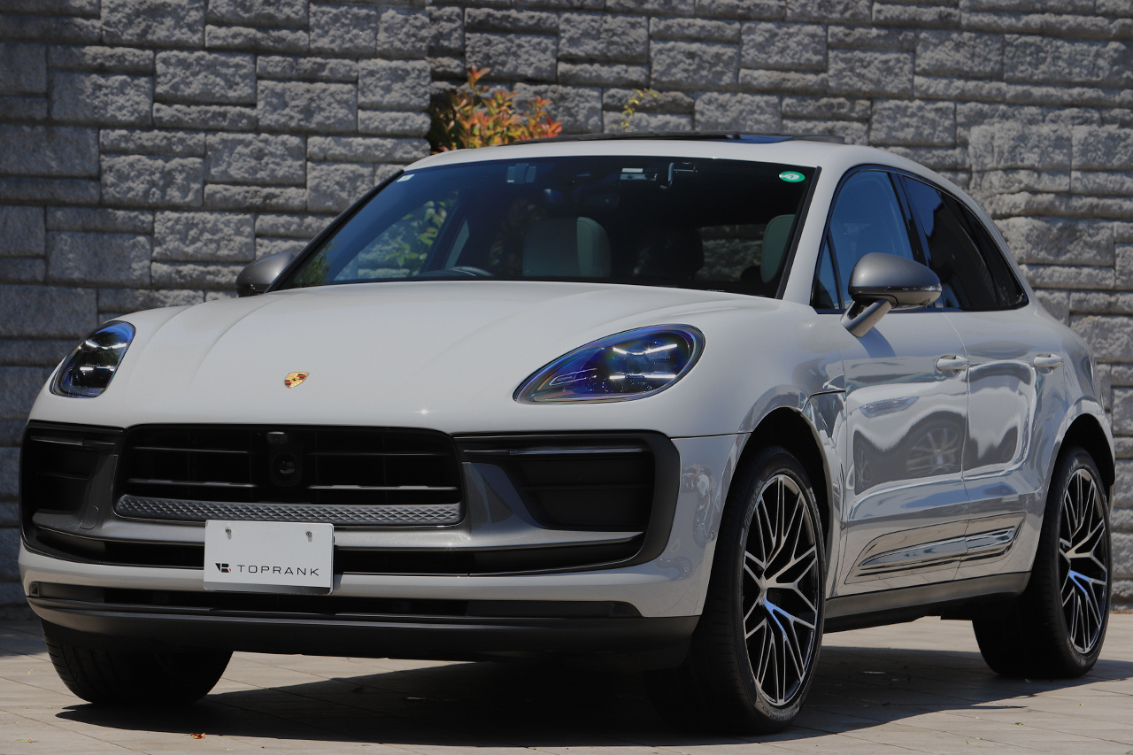 2024 Porsche MACAN null