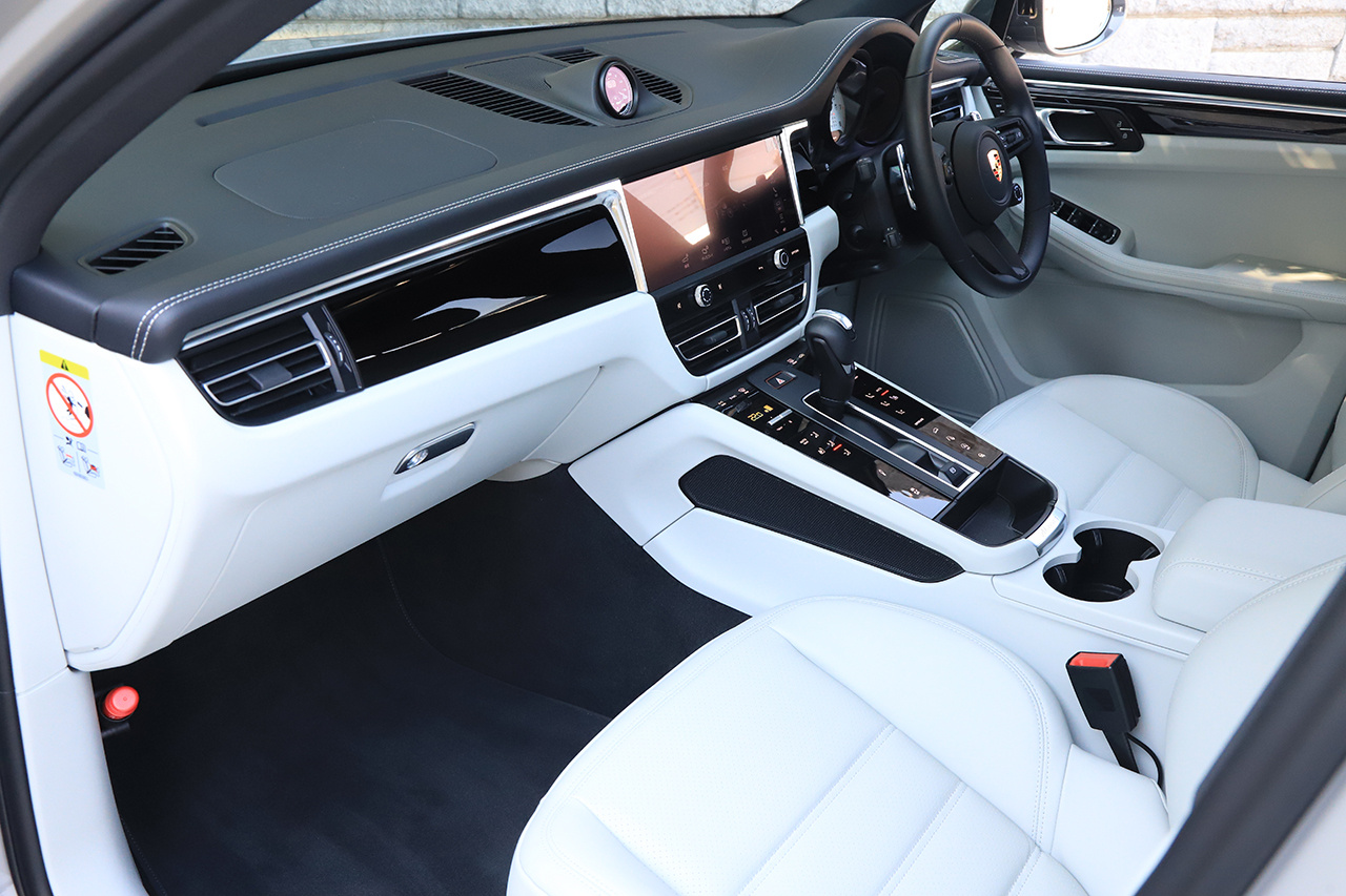 2024 Porsche MACAN null