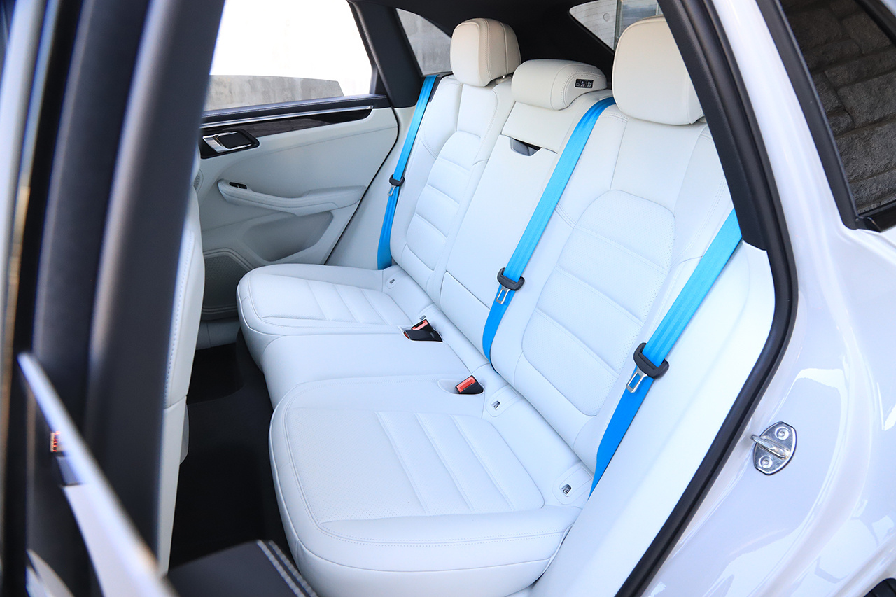 2024 Porsche MACAN null