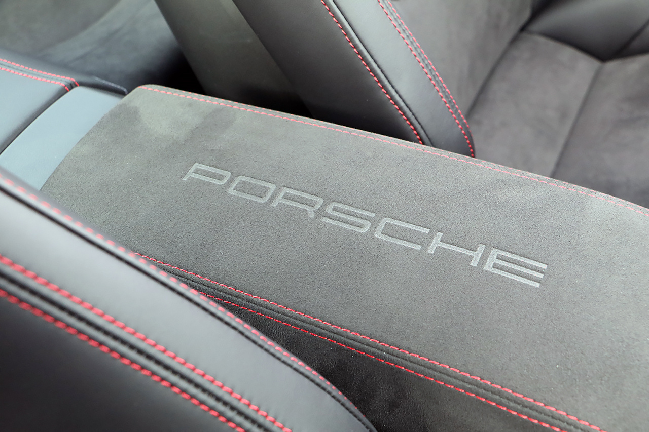 2023 Porsche 911 null