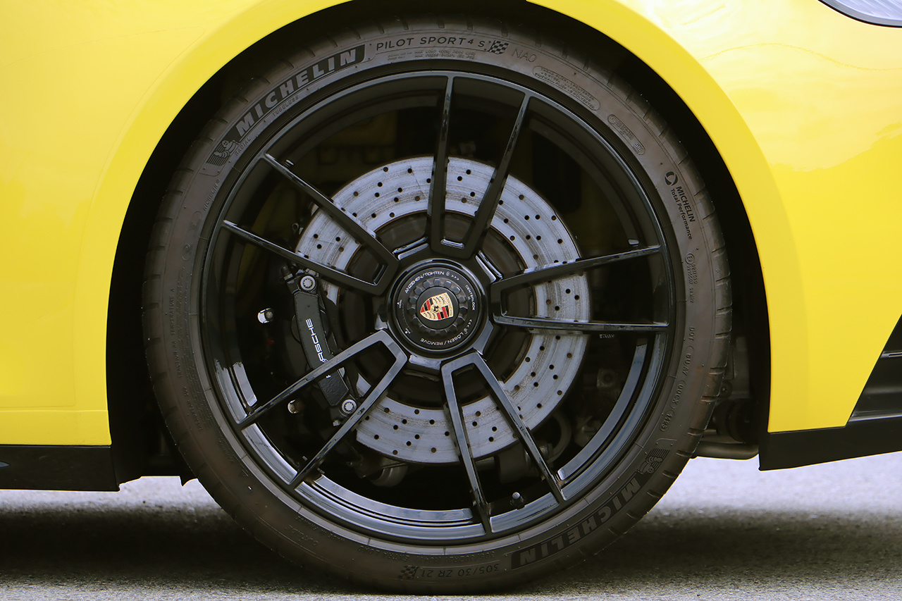 2023 Porsche 911 null