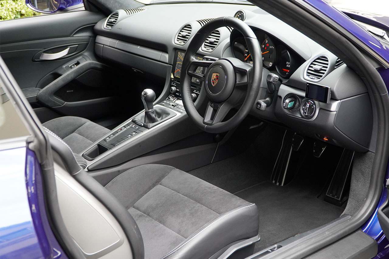 2020 Porsche 718 CAYMAN 